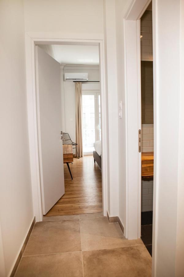Central Comfy Modern Flat 2 Bedrooms 2 Bathrooms Атина Екстериор снимка