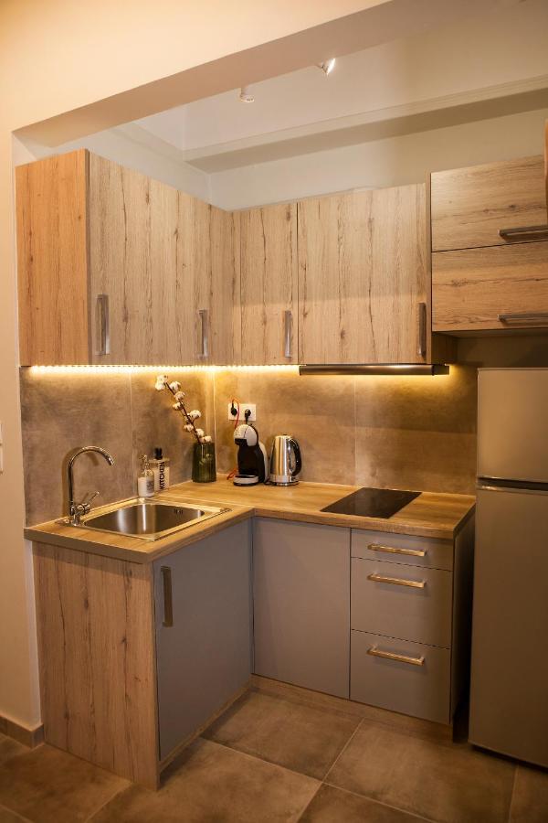 Central Comfy Modern Flat 2 Bedrooms 2 Bathrooms Атина Екстериор снимка